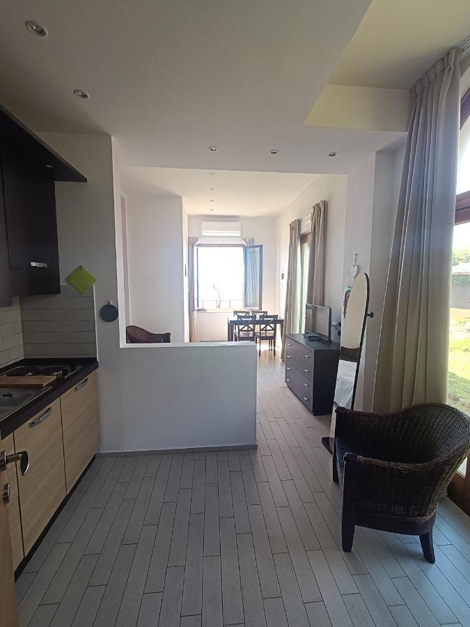 Cala Dei Mori Aparthotel Livorno Bagian luar foto