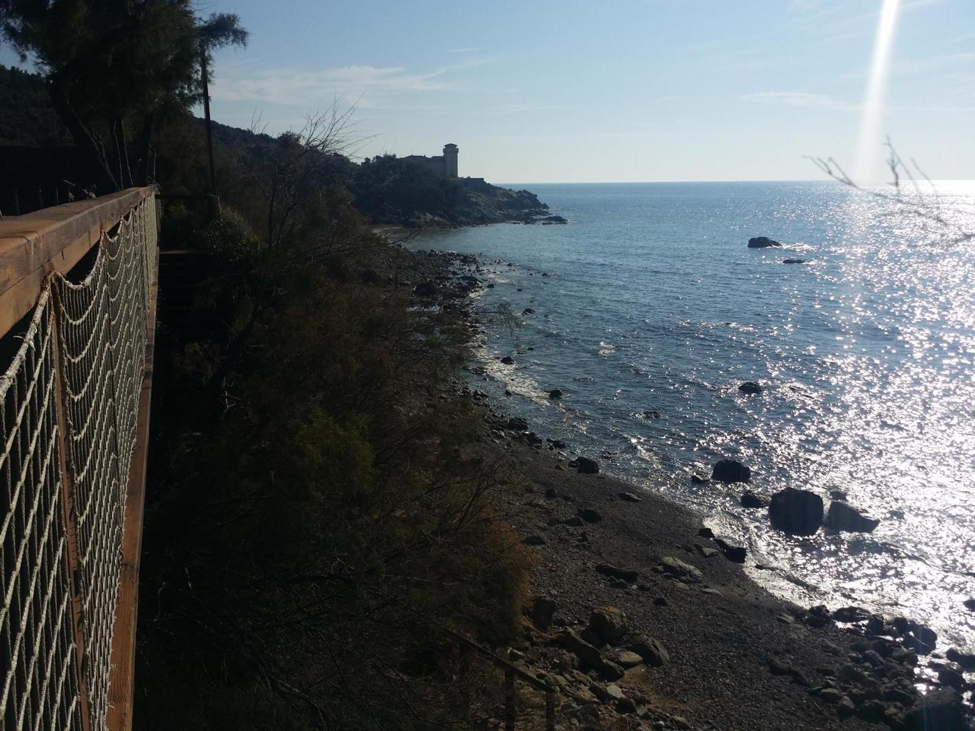 Cala Dei Mori Aparthotel Livorno Bagian luar foto