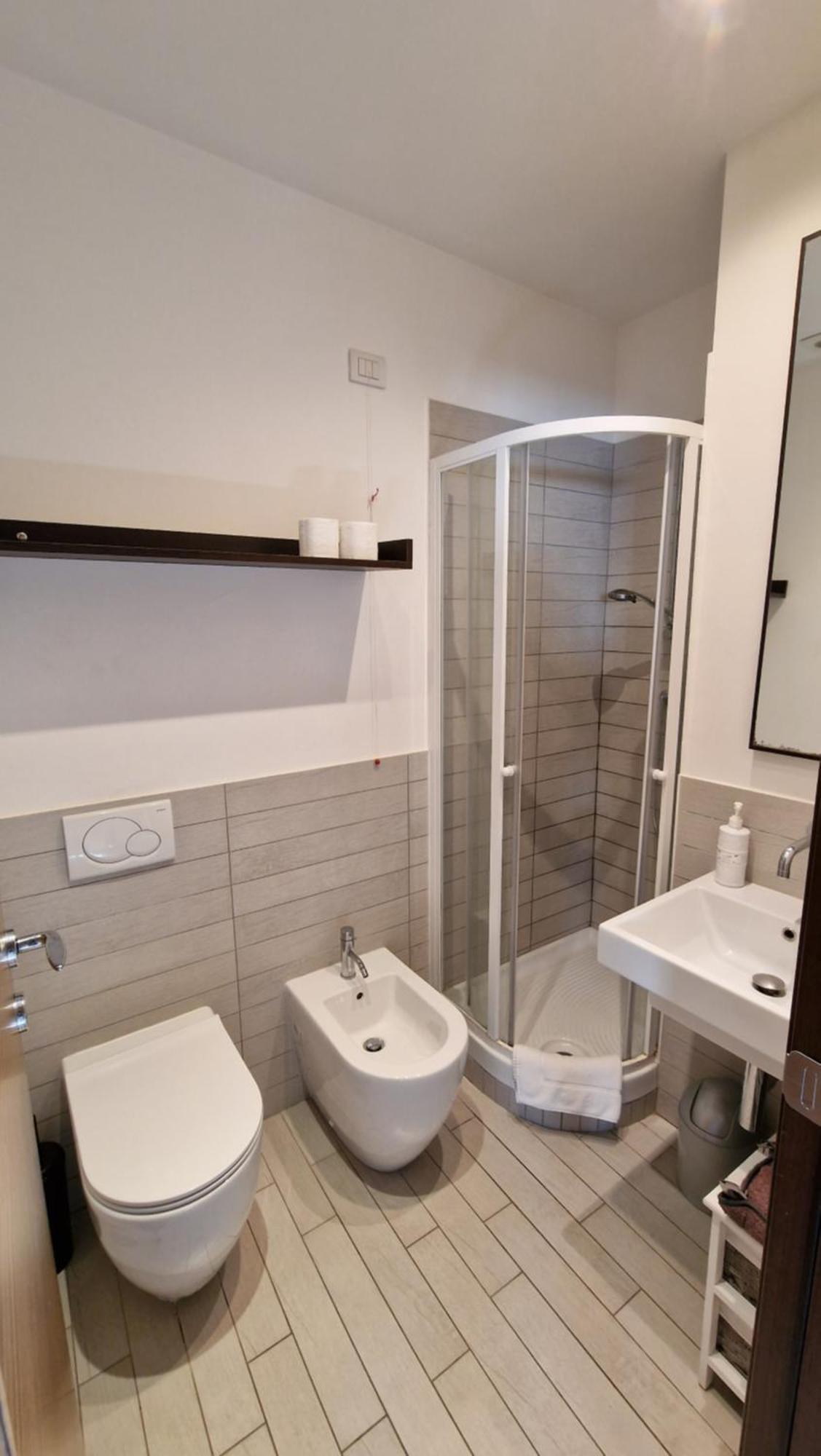 Cala Dei Mori Aparthotel Livorno Bagian luar foto
